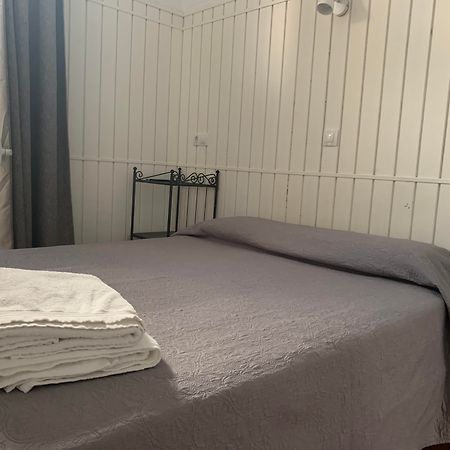 Hostal Alcobia Sevilla Dış mekan fotoğraf