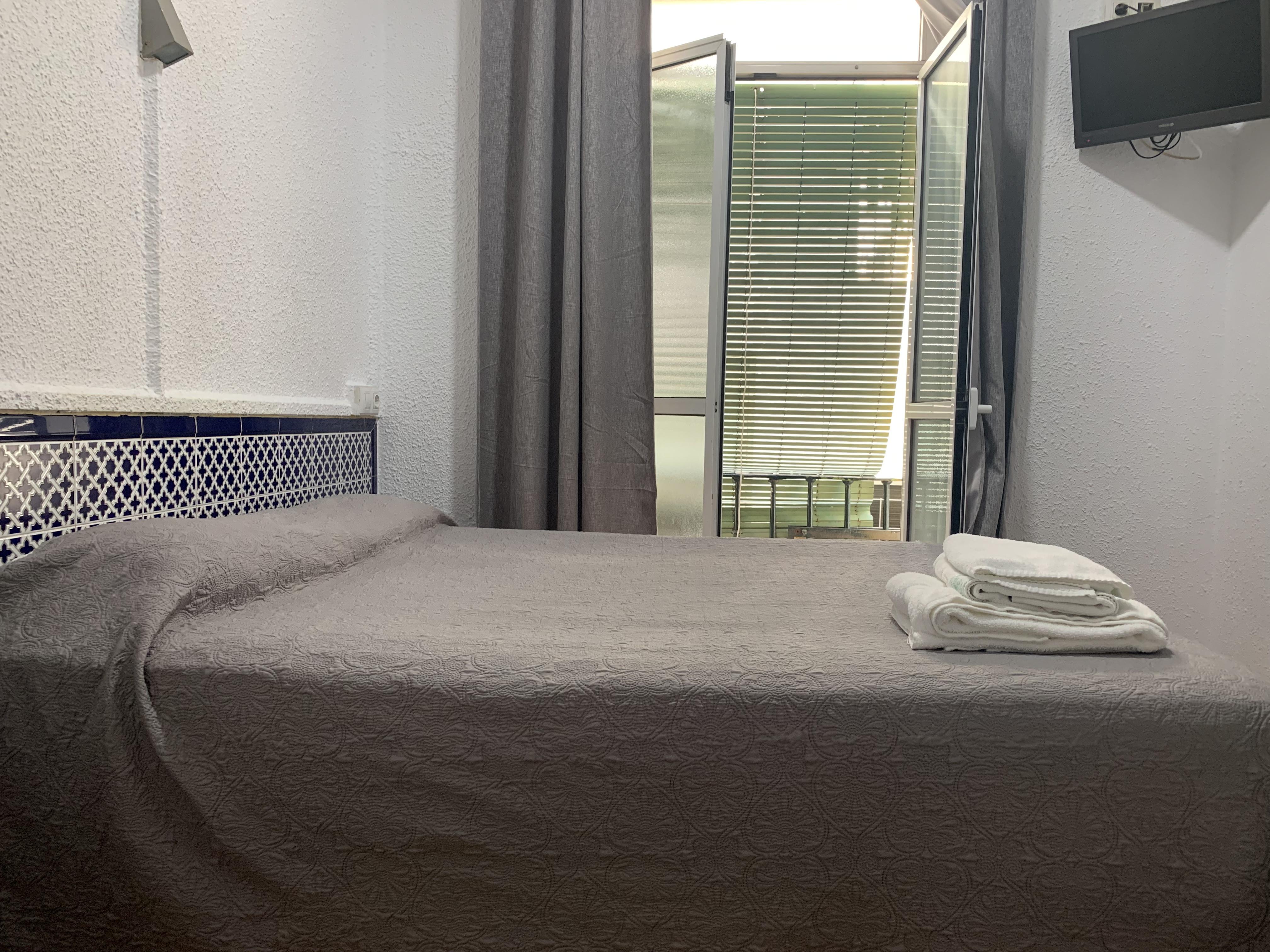 Hostal Alcobia Sevilla Dış mekan fotoğraf