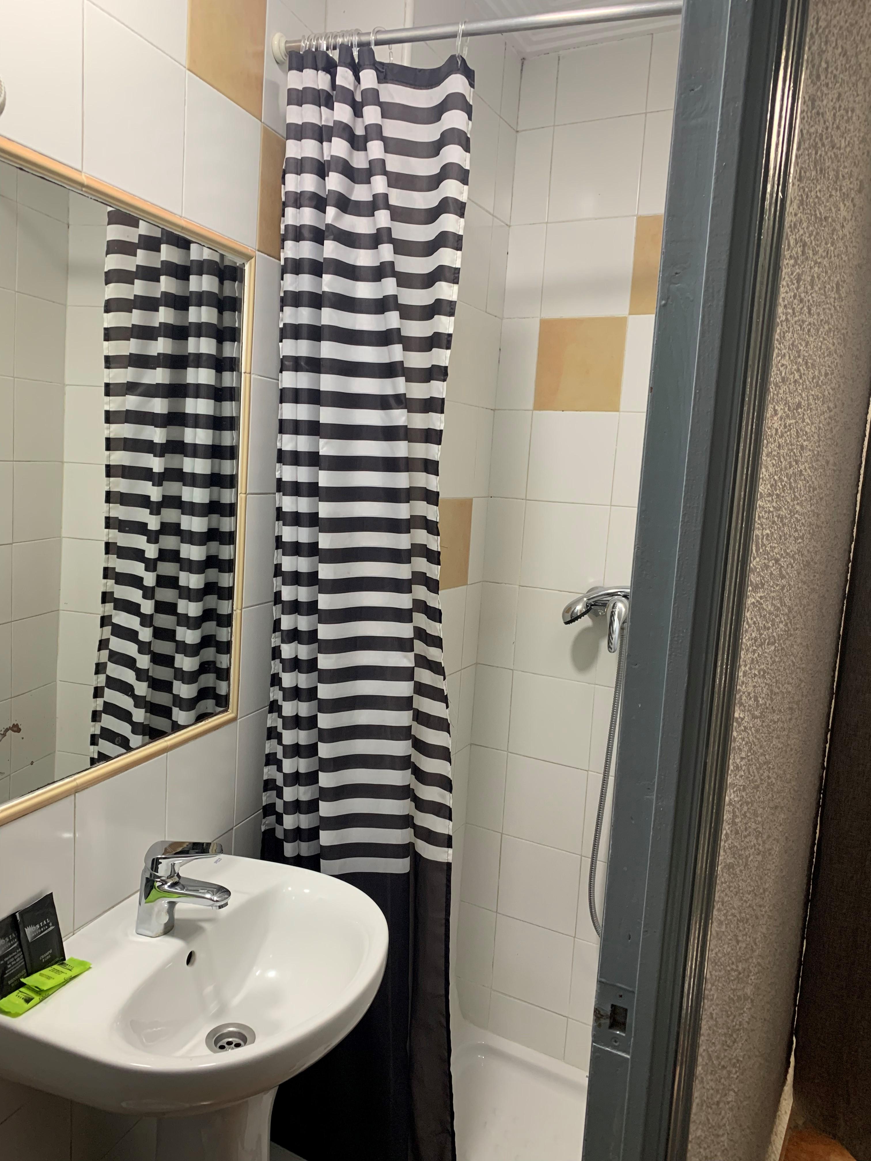 Hostal Alcobia Sevilla Dış mekan fotoğraf
