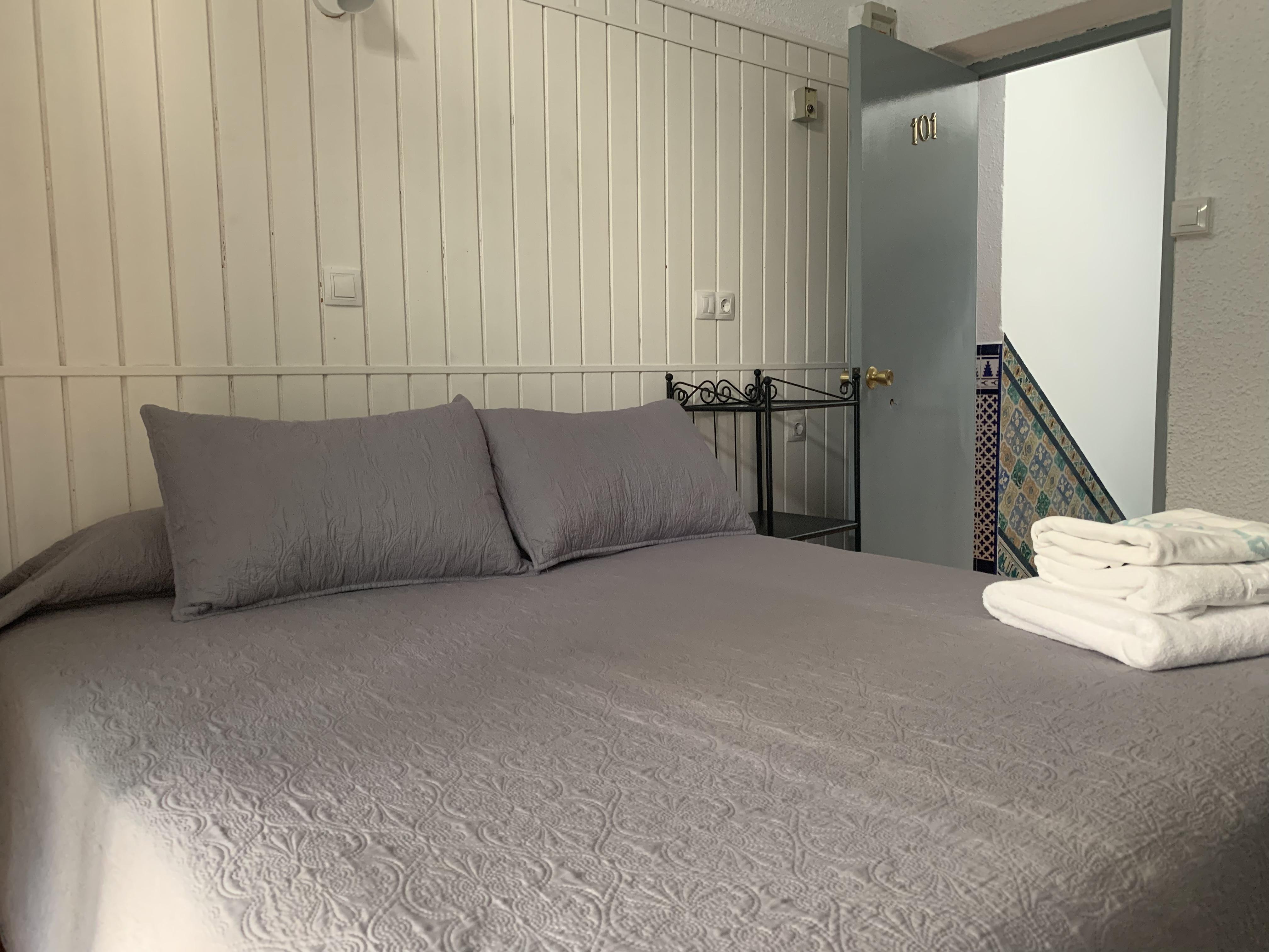 Hostal Alcobia Sevilla Dış mekan fotoğraf