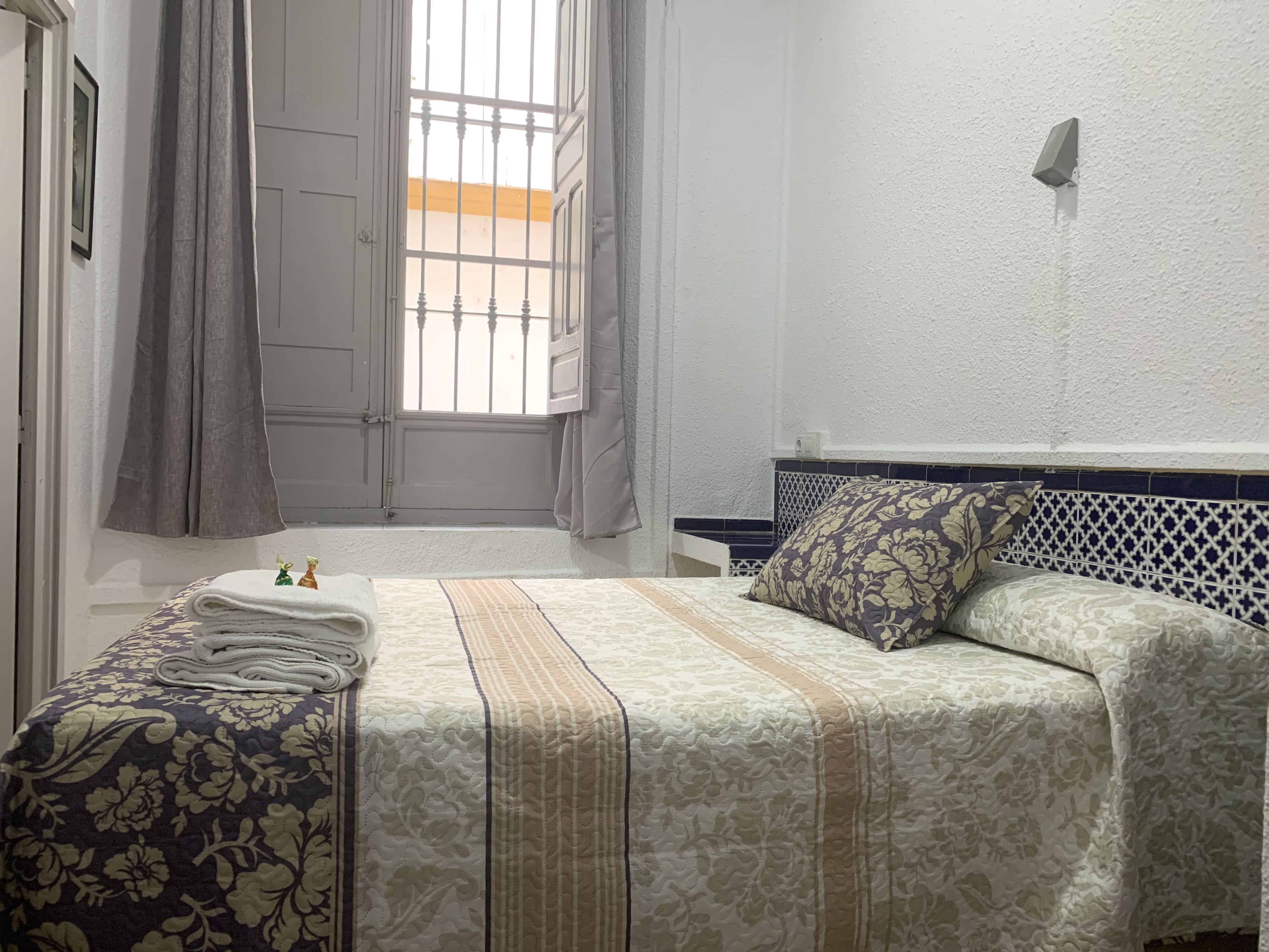 Hostal Alcobia Sevilla Dış mekan fotoğraf