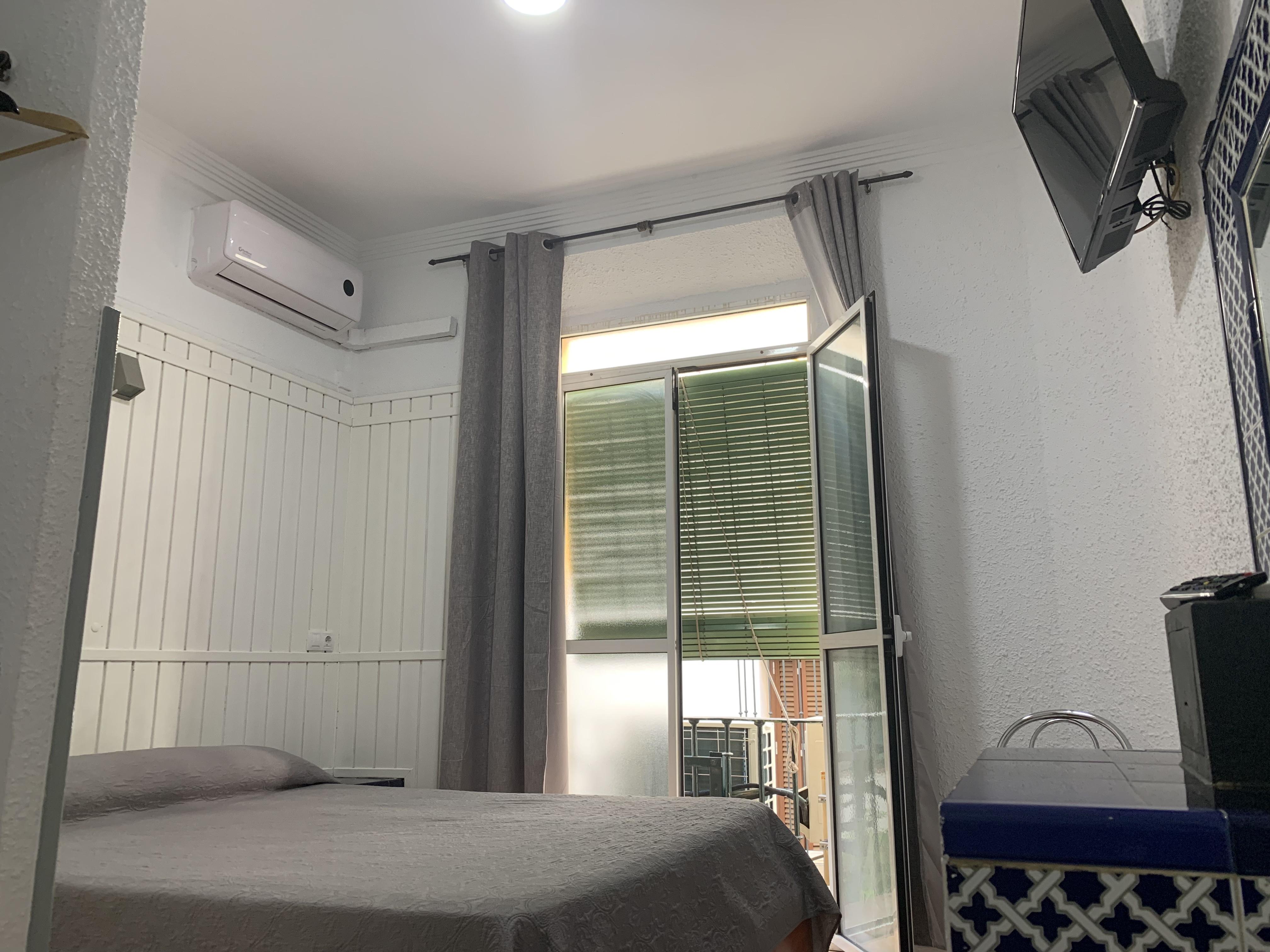 Hostal Alcobia Sevilla Dış mekan fotoğraf